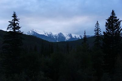 Снежные вершины на Горном Алтае